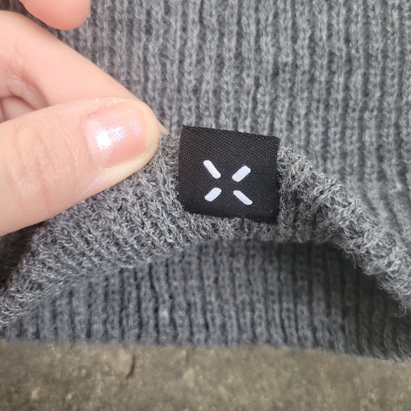 PAX knit toque winter hat NWOT - Picture 2 of 3